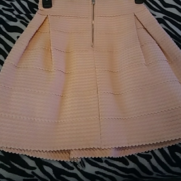Skirt - Picture 4 of 4